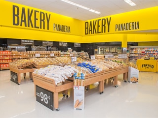 Baked section of Fresco Y Mas store